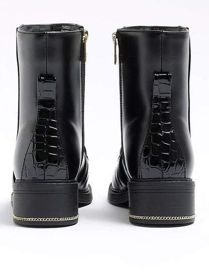 RI CHAIN DETAIL ANKLE BOOT